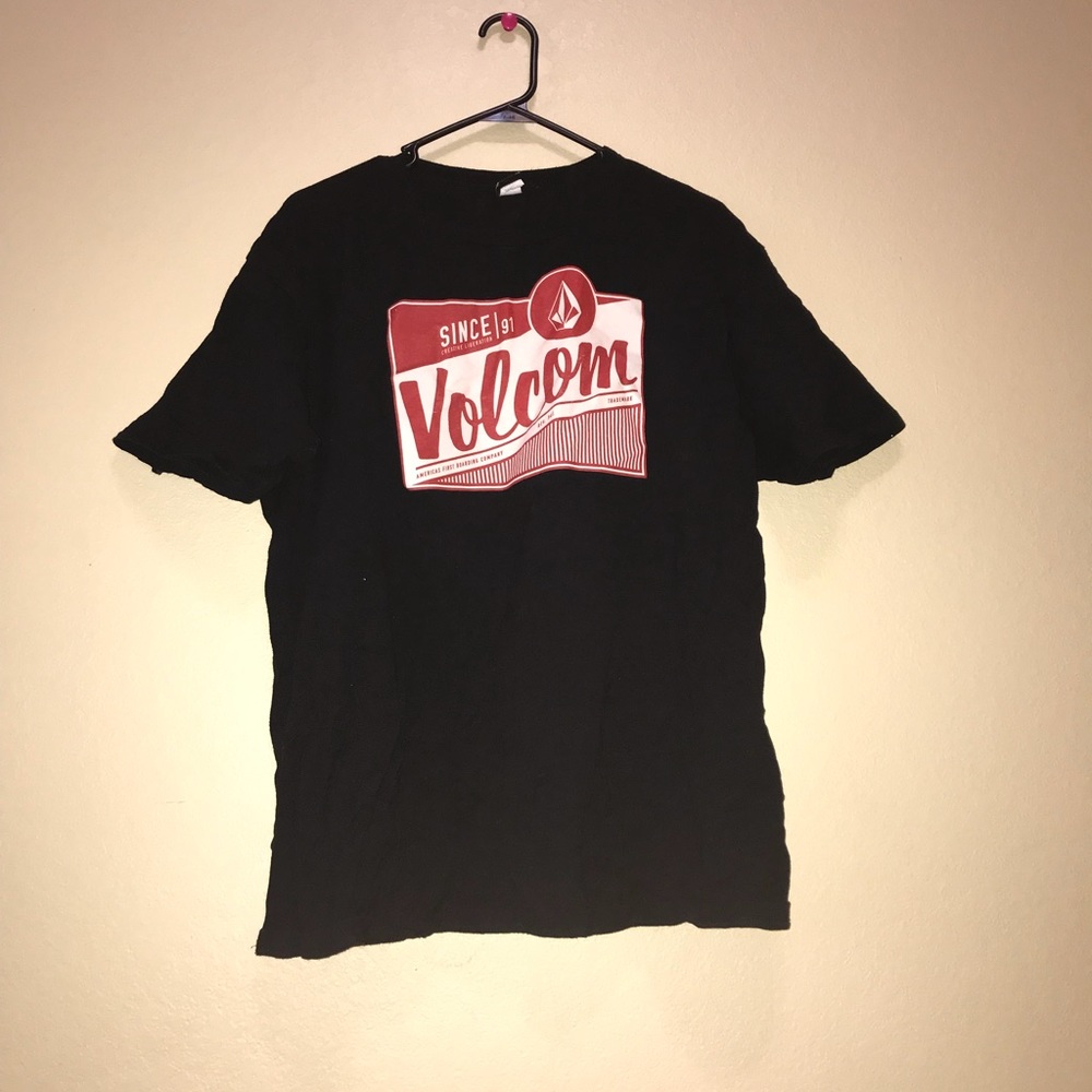 Volcom t shirt Lg
